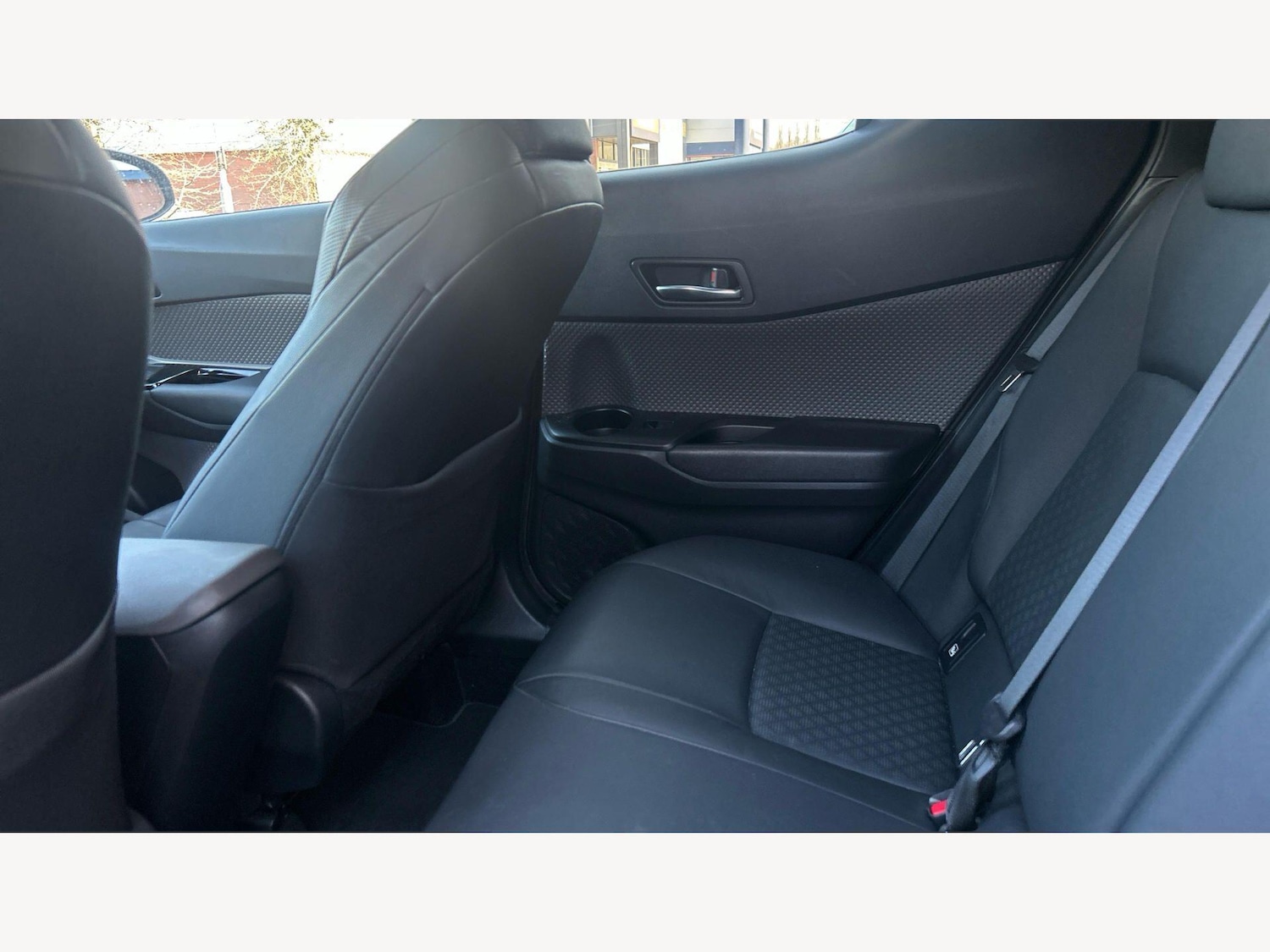 Used Toyota C-HR 2021 for sale - 78205227: Photo 15