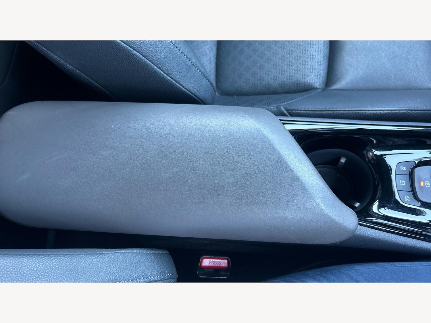 Used Toyota C-HR 2021 for sale - 78205227: Photo 28