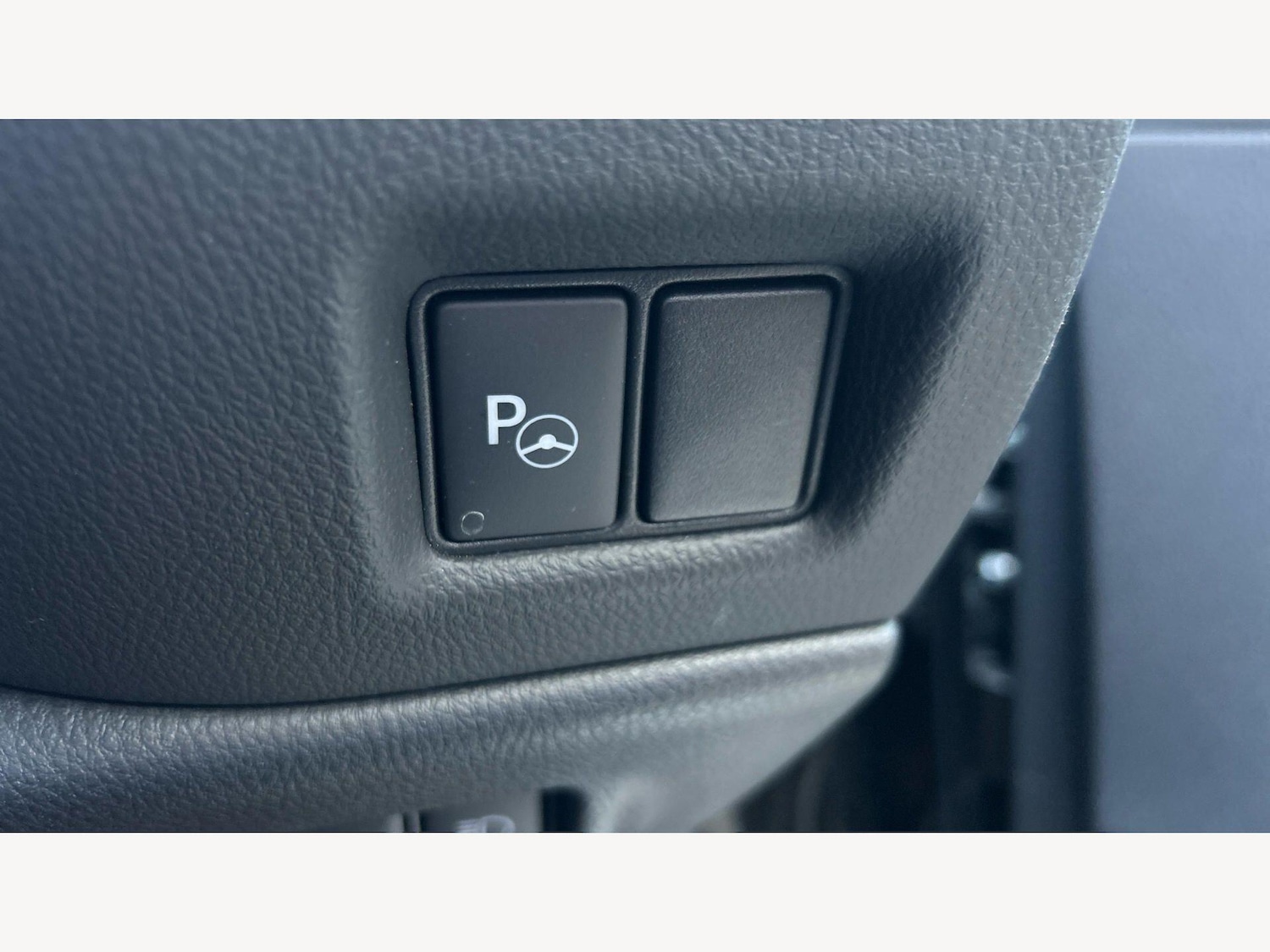 Used Toyota C-HR 2021 for sale - 78205227: Photo 36