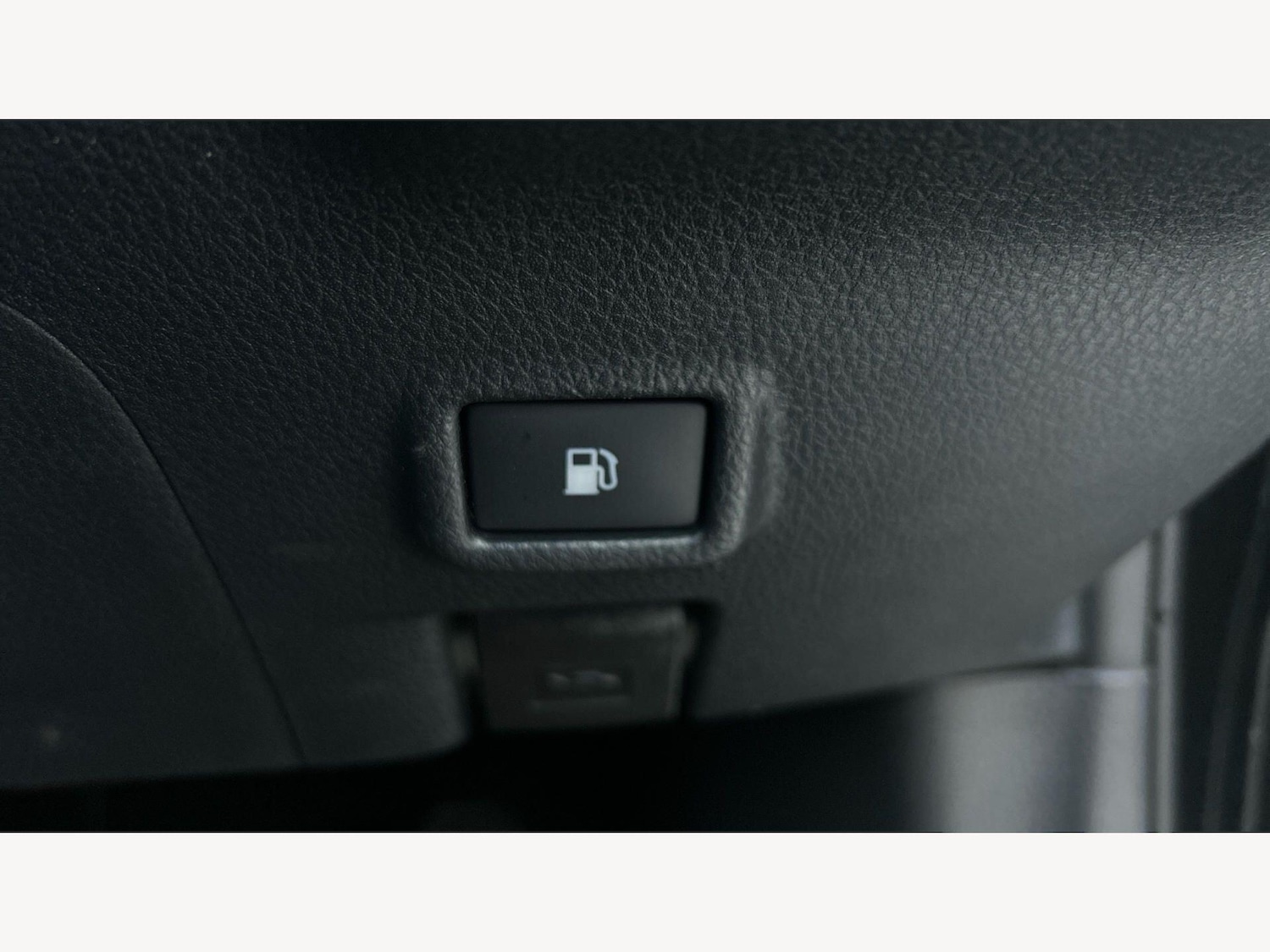 Used Toyota C-HR 2021 for sale - 78205227: Photo 38