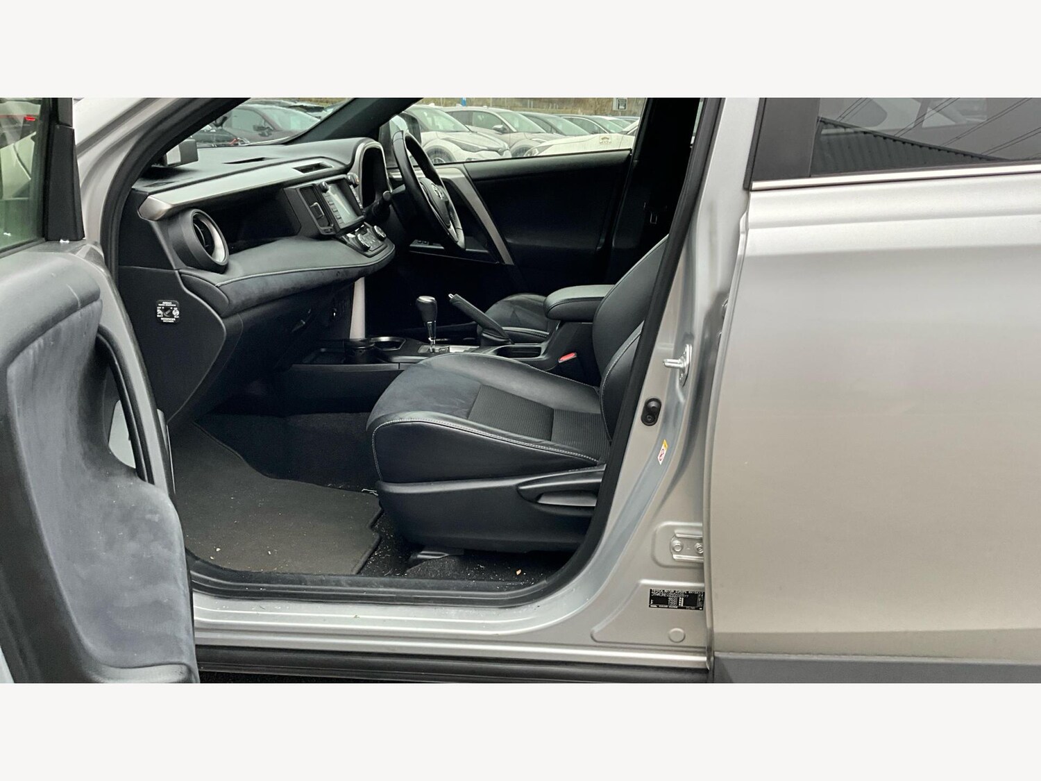 Used Toyota RAV4 2016 for sale - 77484414: Photo 12