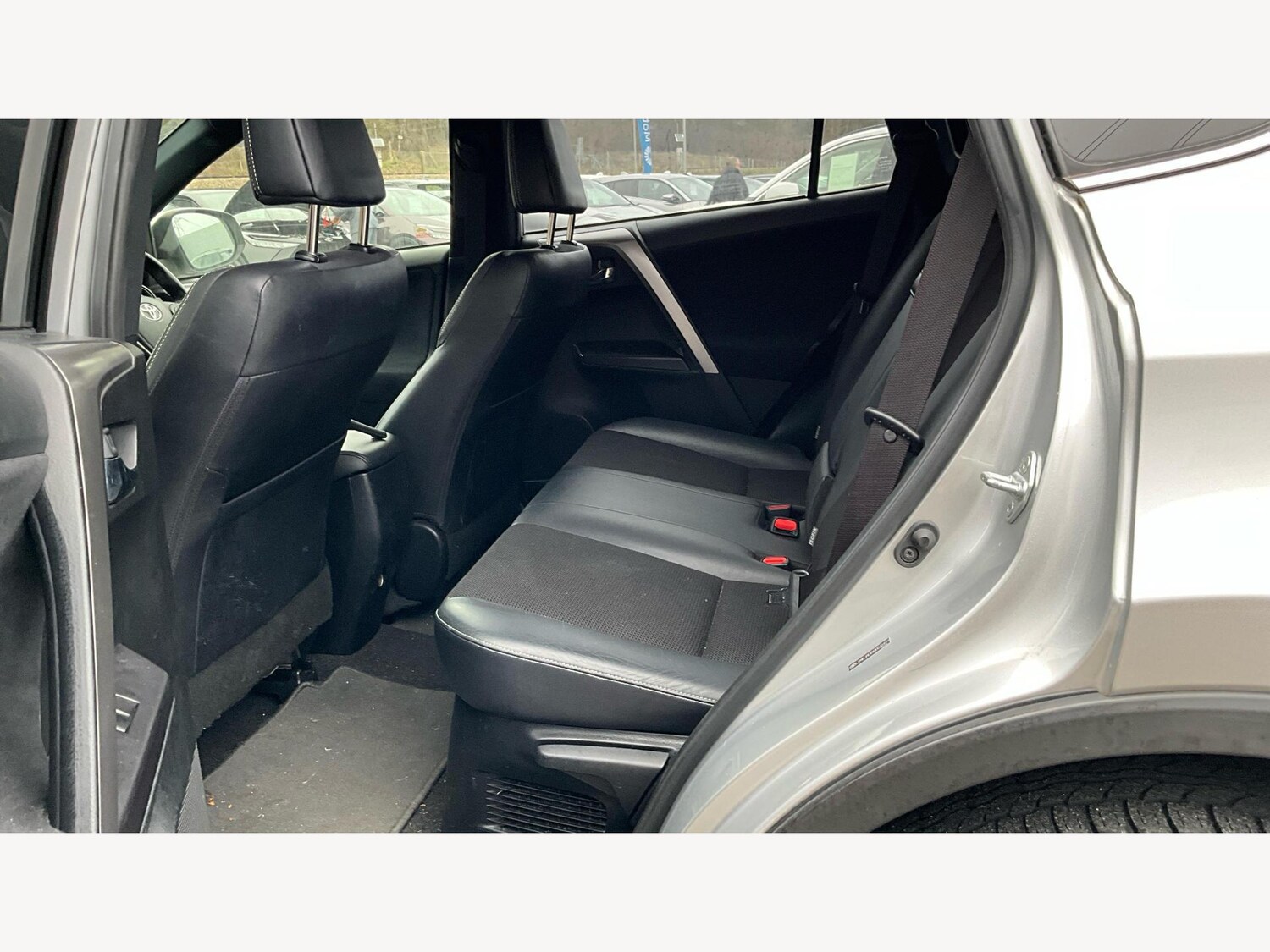 Used Toyota RAV4 2016 for sale - 77484414: Photo 15