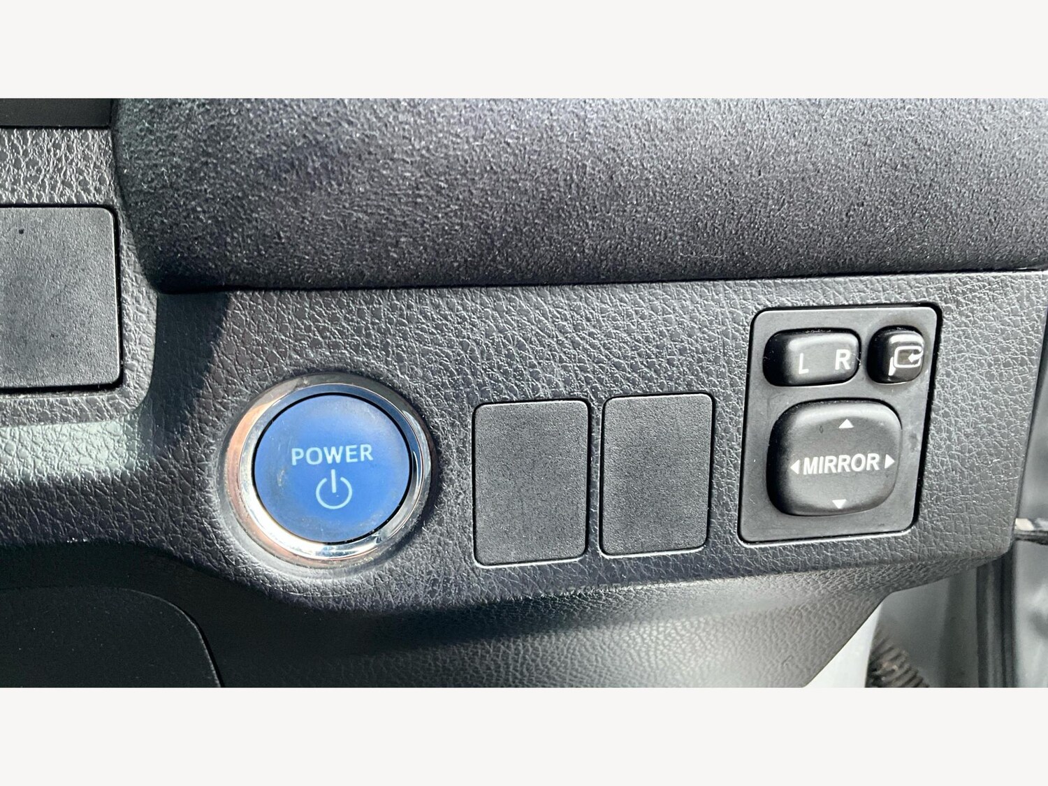 Used Toyota RAV4 2016 for sale - 77484414: Photo 28