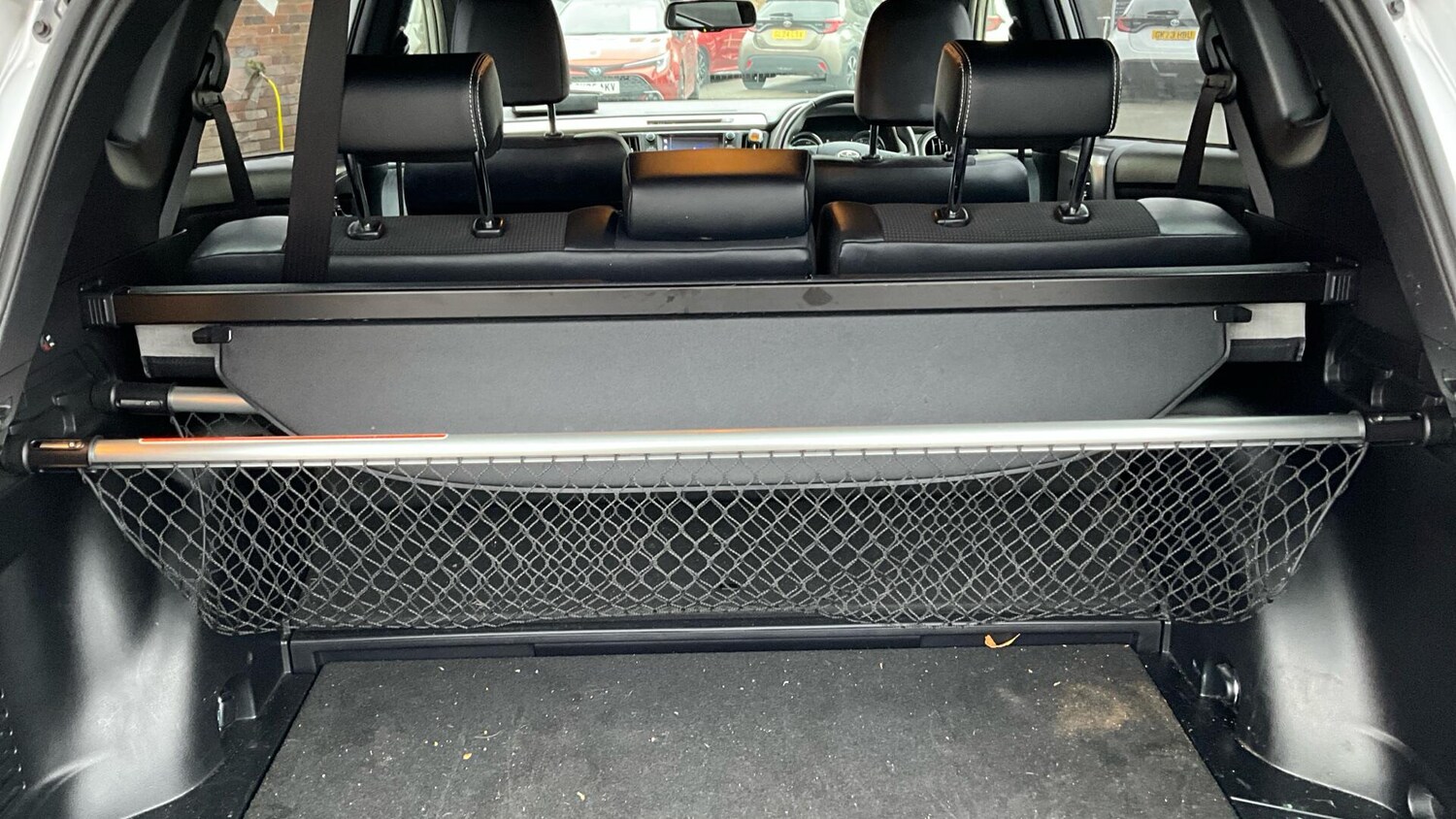 Used Toyota RAV4 2016 for sale - 77484414: Photo 47