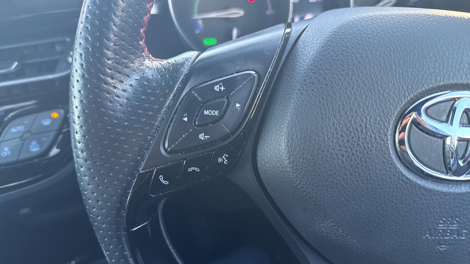 Used Toyota C-HR 2022 for sale - 77109907: Photo 41