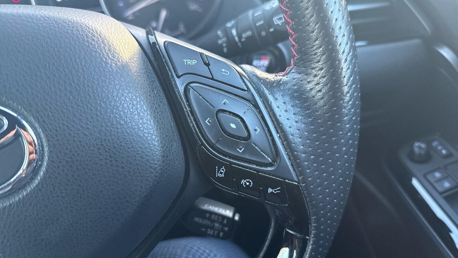 Used Toyota C-HR 2022 for sale - 77109907: Photo 42