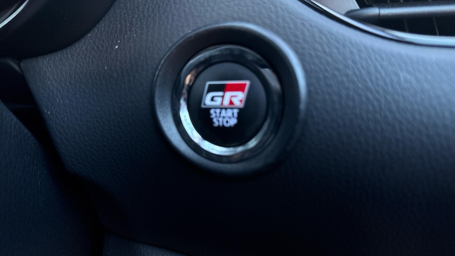 Used Toyota C-HR 2022 for sale - 77109907: Photo 44