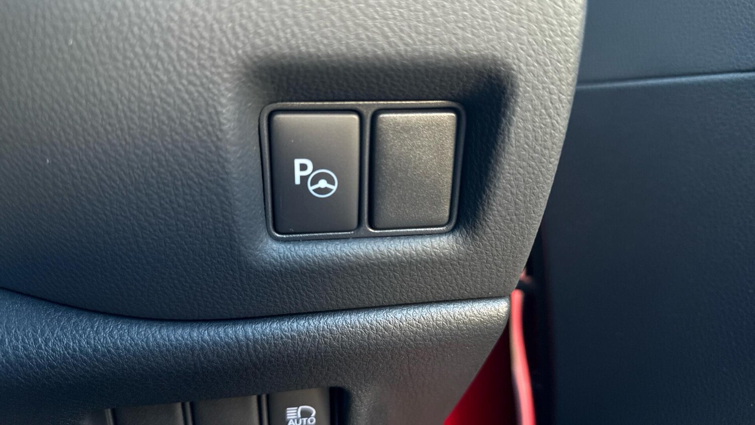 Used Toyota C-HR 2022 for sale - 77109907: Photo 45