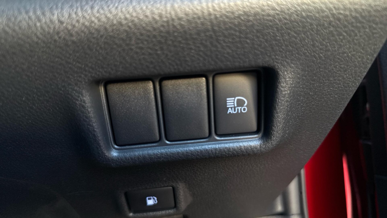 Used Toyota C-HR 2022 for sale - 77109907: Photo 46