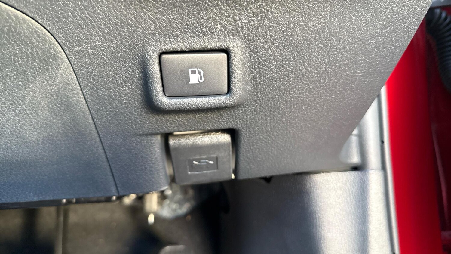 Used Toyota C-HR 2022 for sale - 77109907: Photo 47