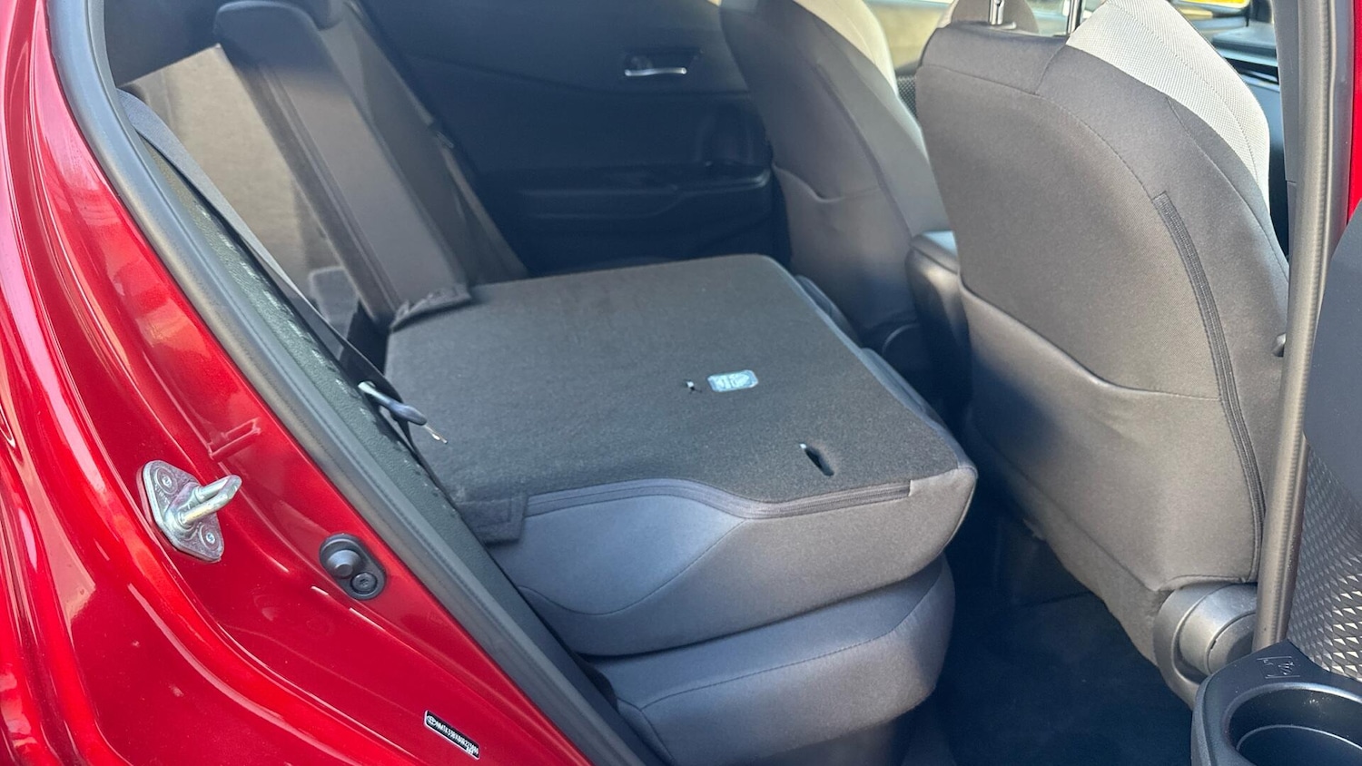 Used Toyota C-HR 2022 for sale - 77109907: Photo 59