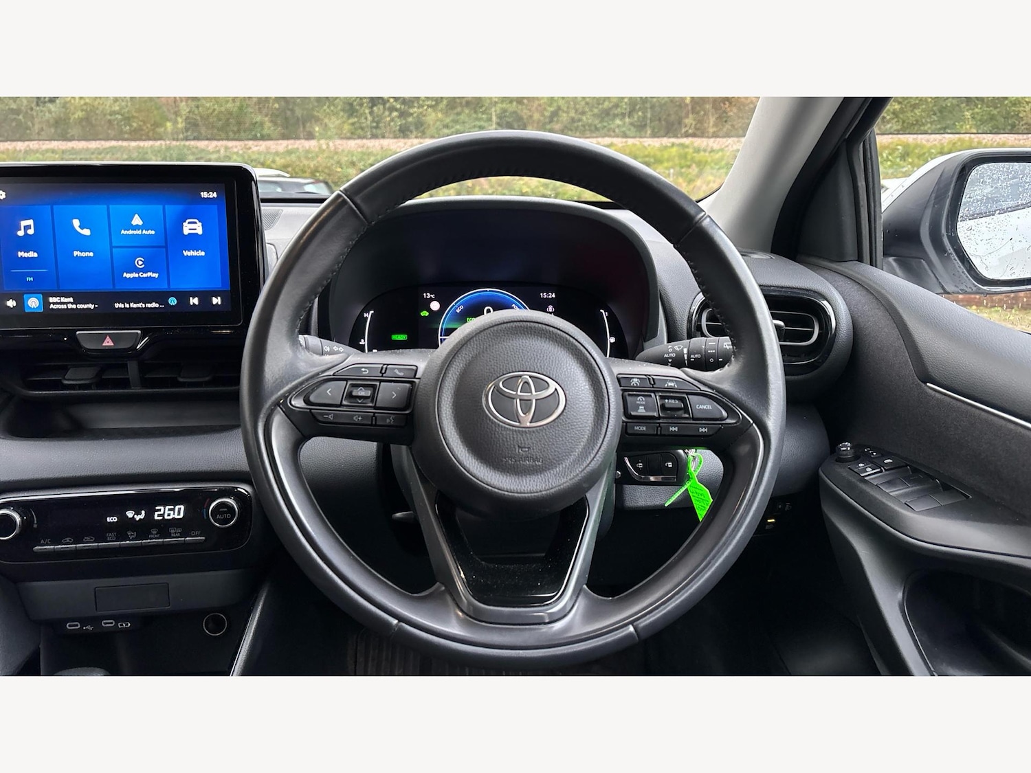Used Toyota Yaris 2024 for sale - 76561182: Photo 10