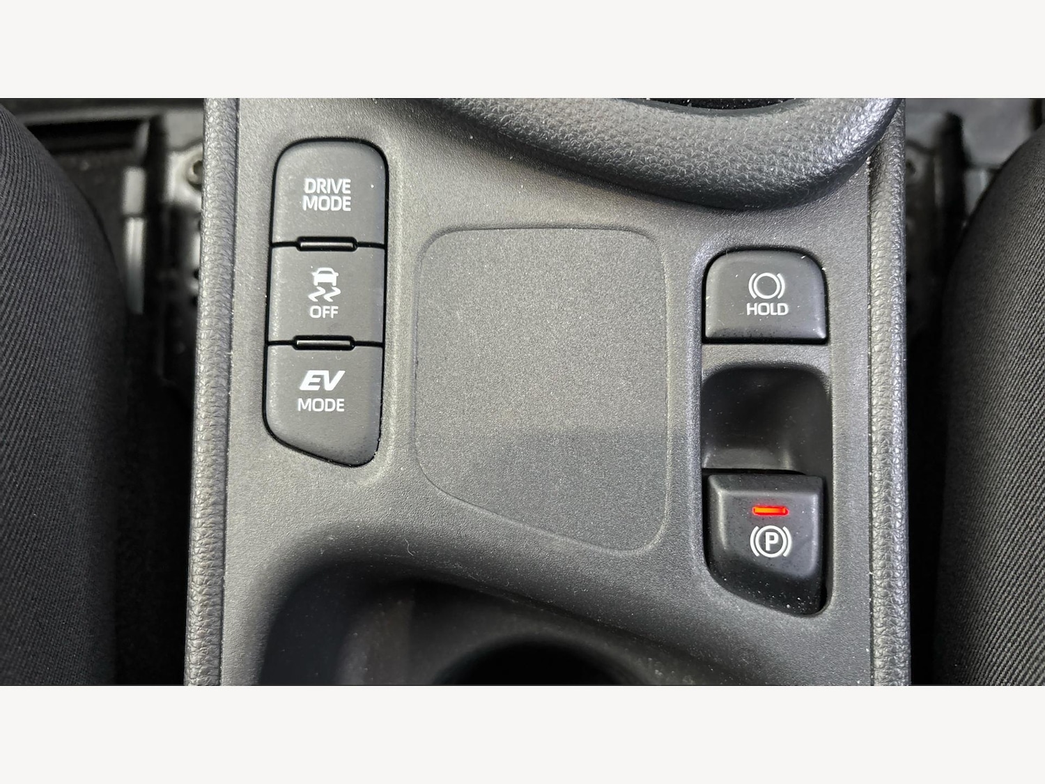 Used Toyota Yaris 2024 for sale - 76561182: Photo 30