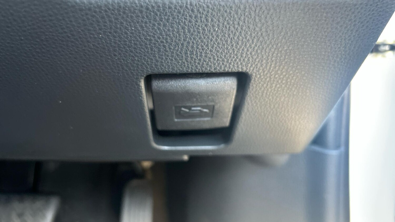 Used Toyota Yaris Cross 2023 for sale - 77254679: Photo 37