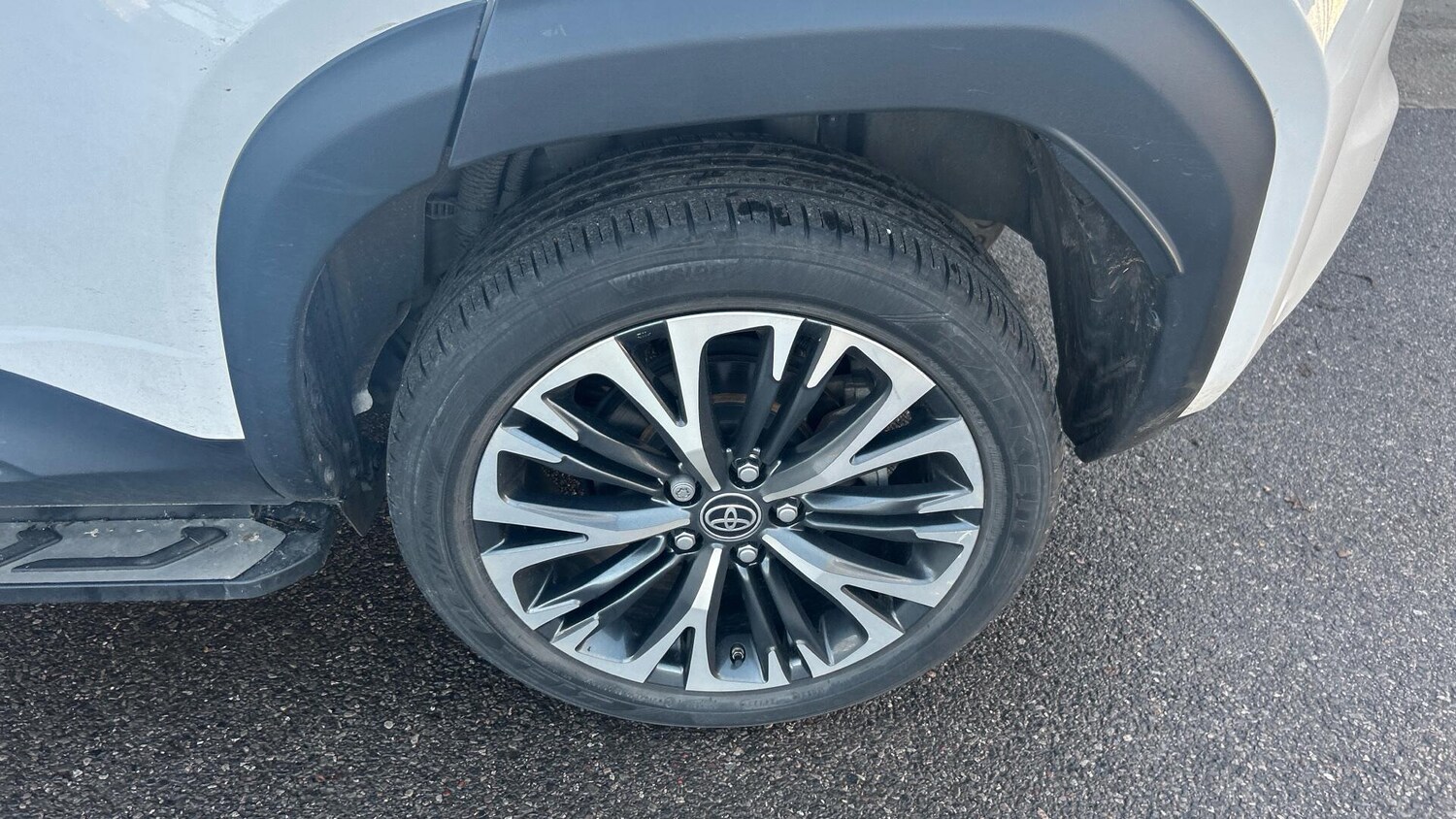 Used Toyota Yaris Cross 2023 for sale - 77254679: Photo 47