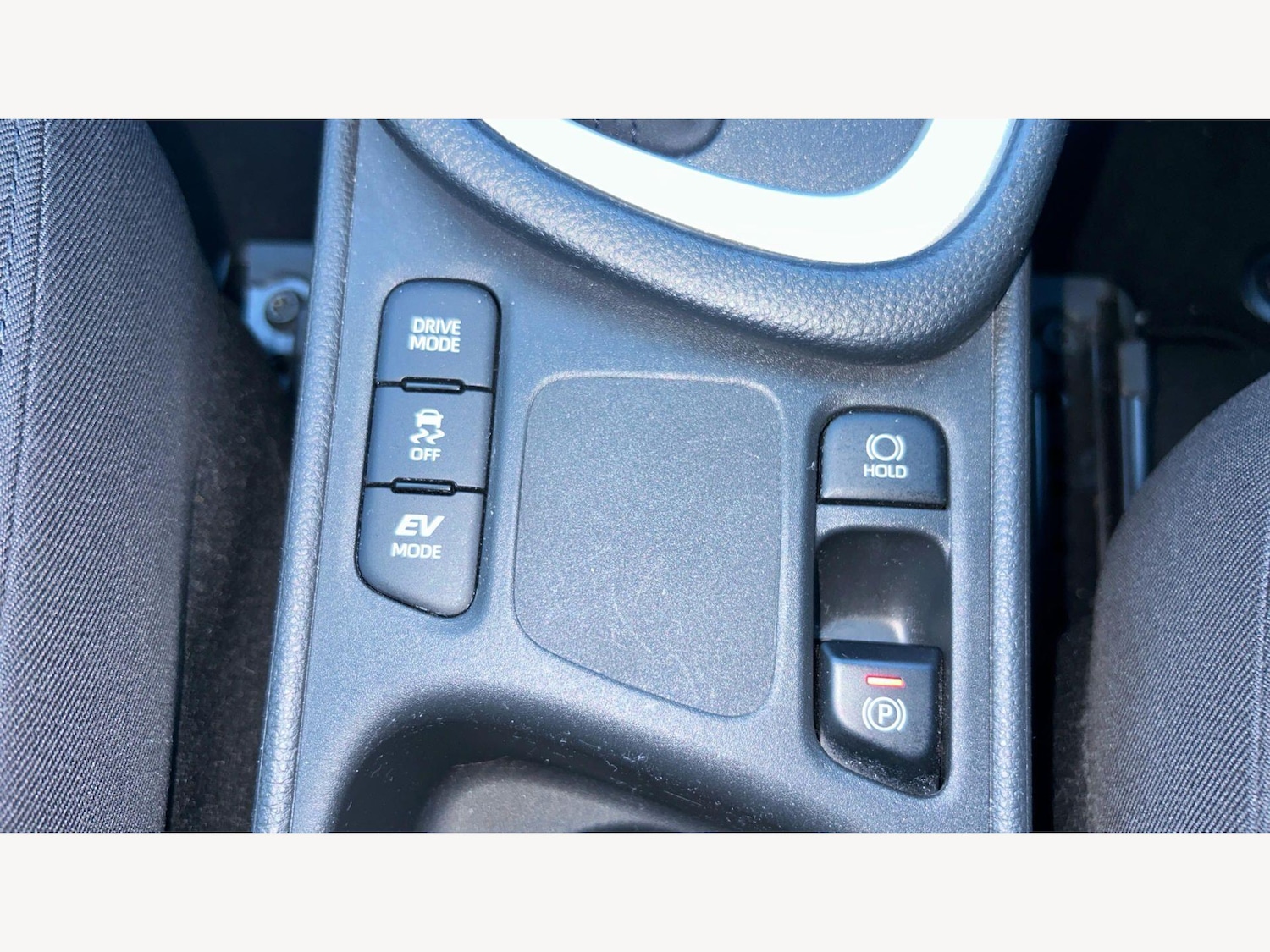 Used Toyota Yaris 2024 for sale - 78071956: Photo 25