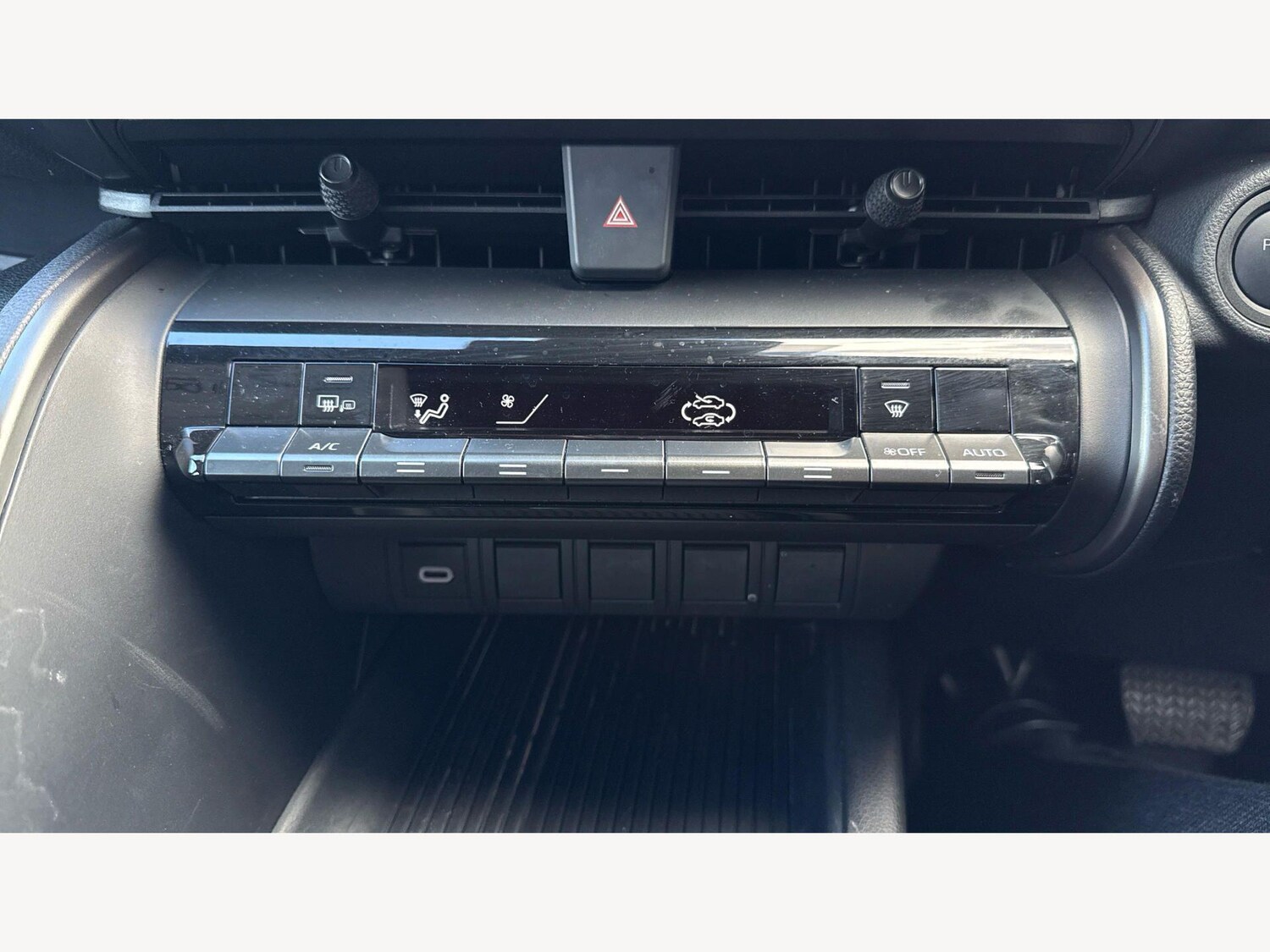 Used Toyota C-HR for sale - 77807671: Photo 30