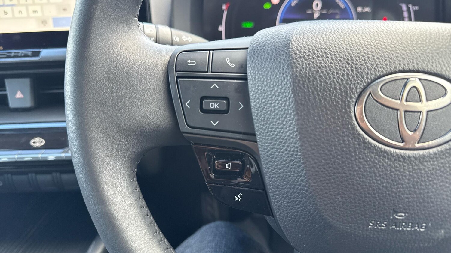 Used Toyota C-HR for sale - 77807671: Photo 32