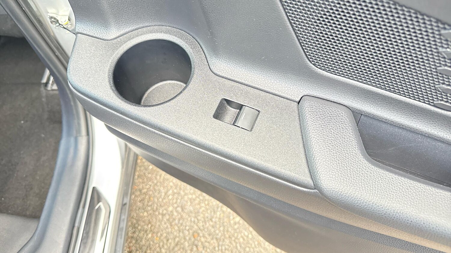 Used Toyota C-HR for sale - 77807671: Photo 44