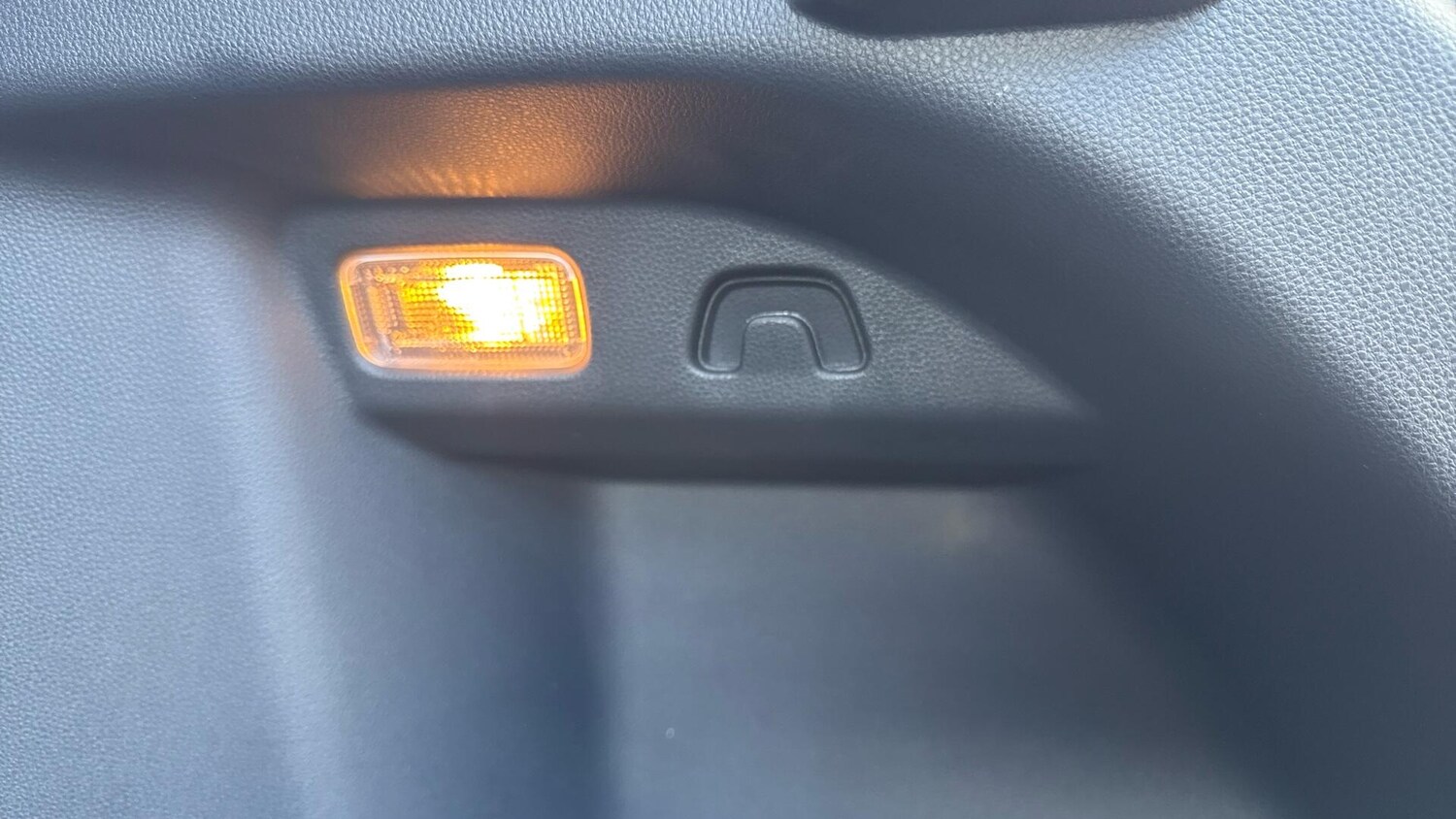 Used Toyota C-HR for sale - 77807671: Photo 47