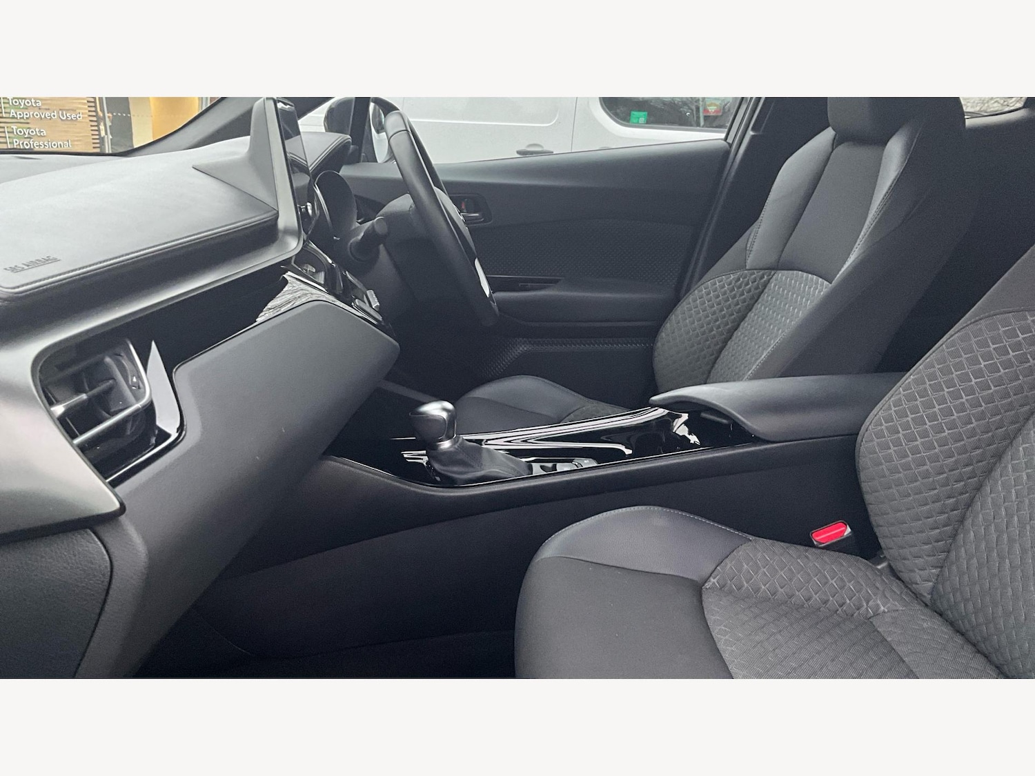 Used Toyota C-HR 2023 for sale - 77191209: Photo 12