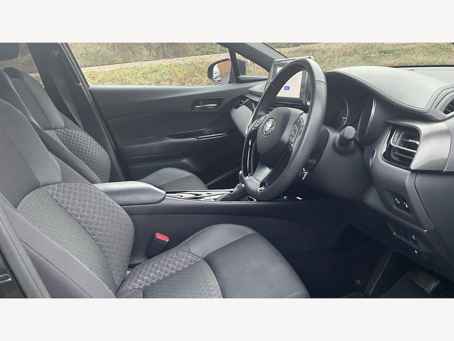 Used Toyota C-HR 2023 for sale - 77191209: Photo 13