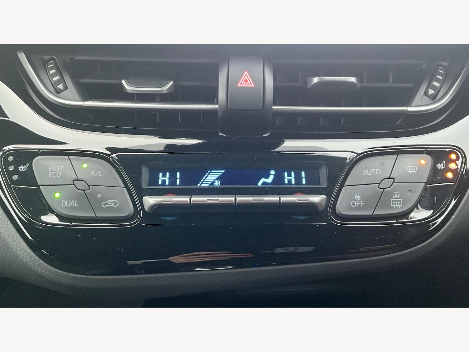 Used Toyota C-HR 2023 for sale - 77191209: Photo 22