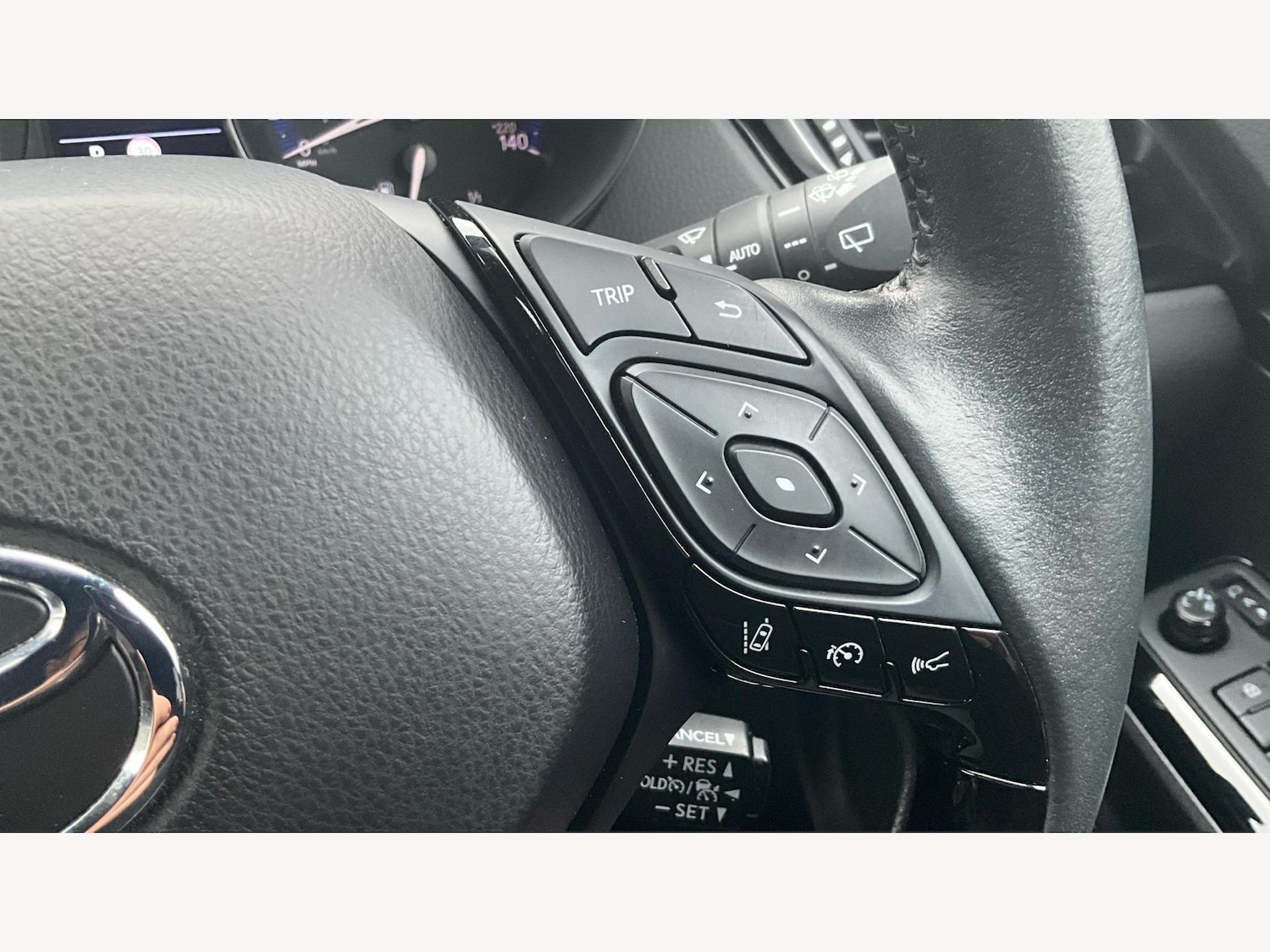 Used Toyota C-HR 2023 for sale - 77191209: Photo 25