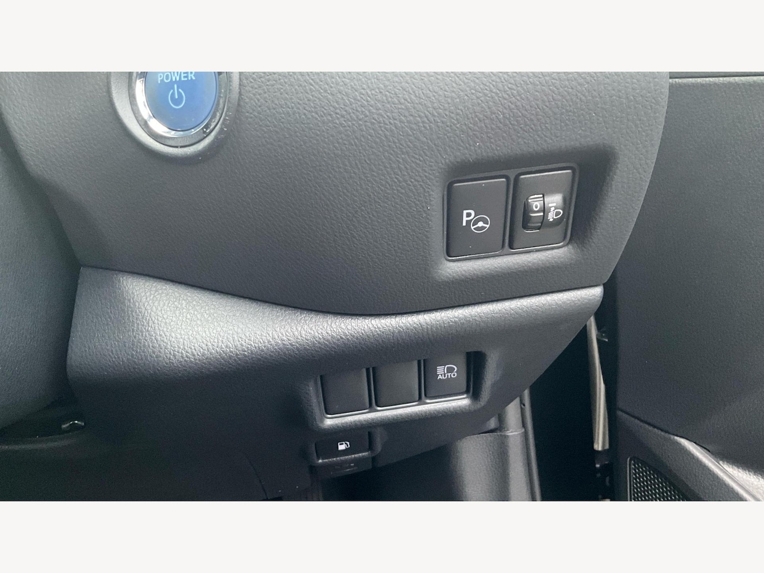 Used Toyota C-HR 2023 for sale - 77191209: Photo 29