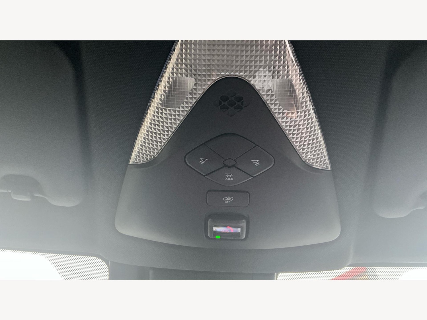 Used Toyota C-HR 2023 for sale - 77191209: Photo 31