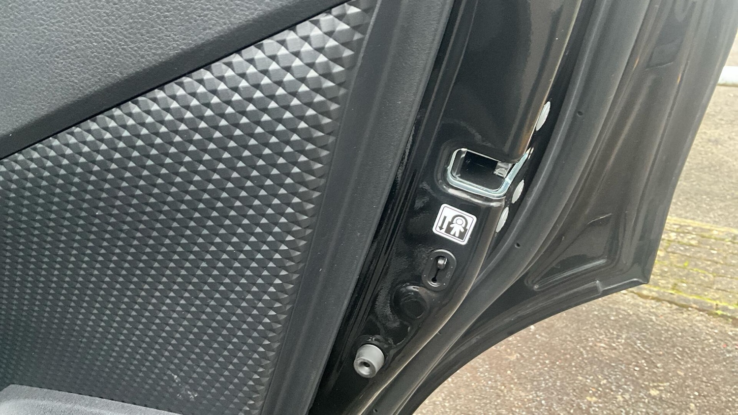 Used Toyota C-HR 2023 for sale - 77191209: Photo 56