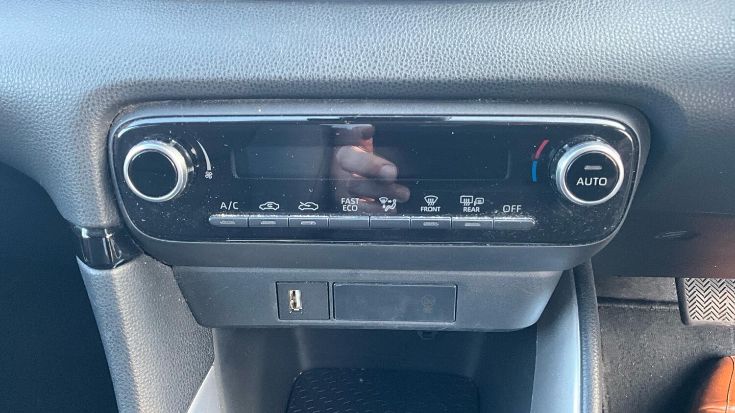 Used Toyota Yaris for sale - 77909771: Photo 42