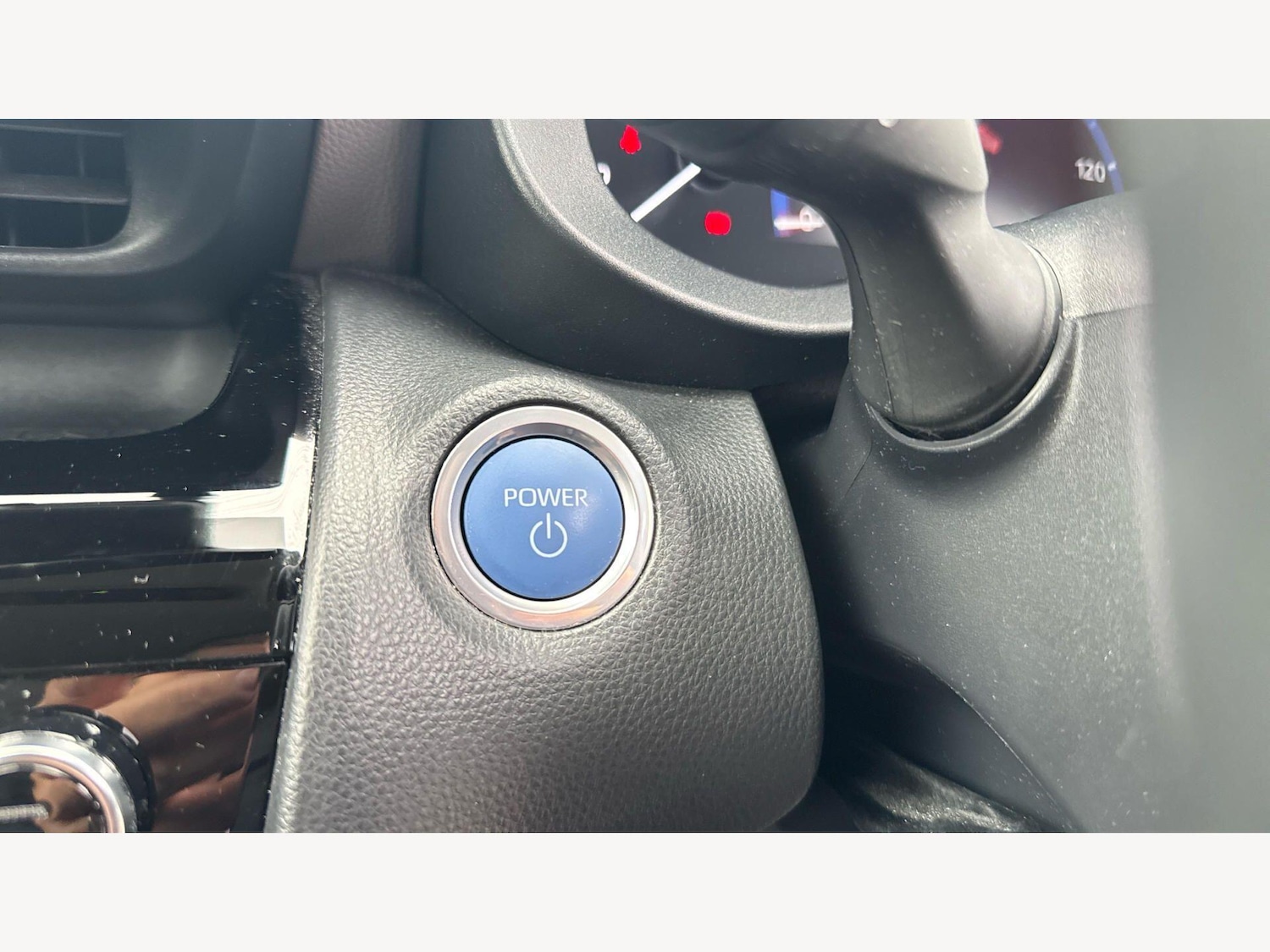 Used Toyota Yaris Cross 2023 for sale - 78072357: Photo 39