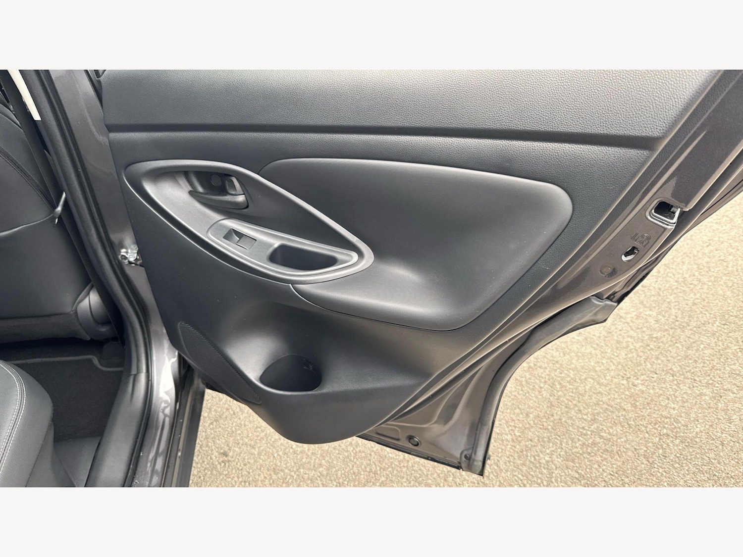 Used Toyota Yaris Cross 2023 for sale - 78072357: Photo 50