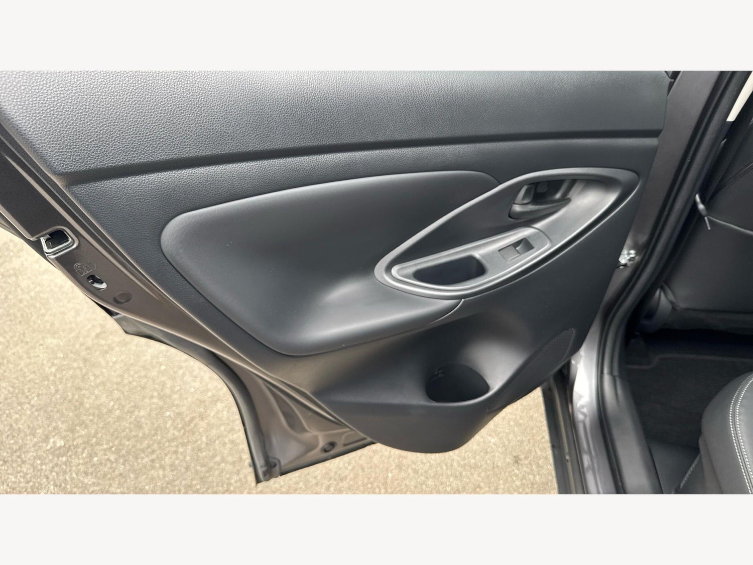 Used Toyota Yaris Cross 2023 for sale - 78072357: Photo 54