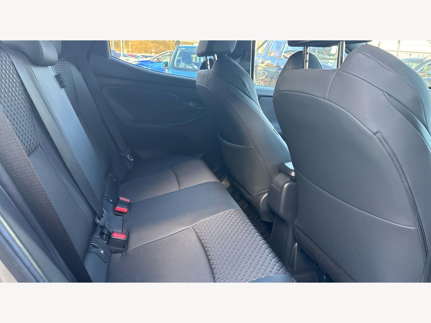 Used Toyota Yaris for sale - 77670593: Photo 14