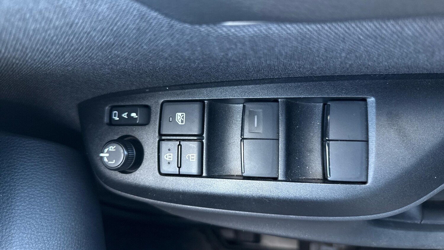 Used Toyota Yaris for sale - 77670593: Photo 39