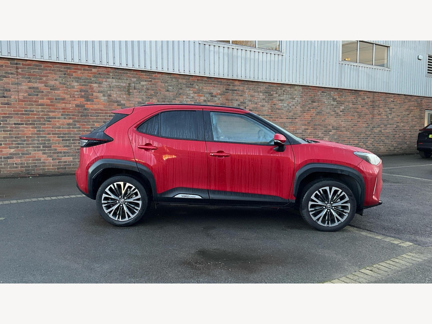 Used Toyota Yaris Cross 2024 for sale - 76432597: Photo 18