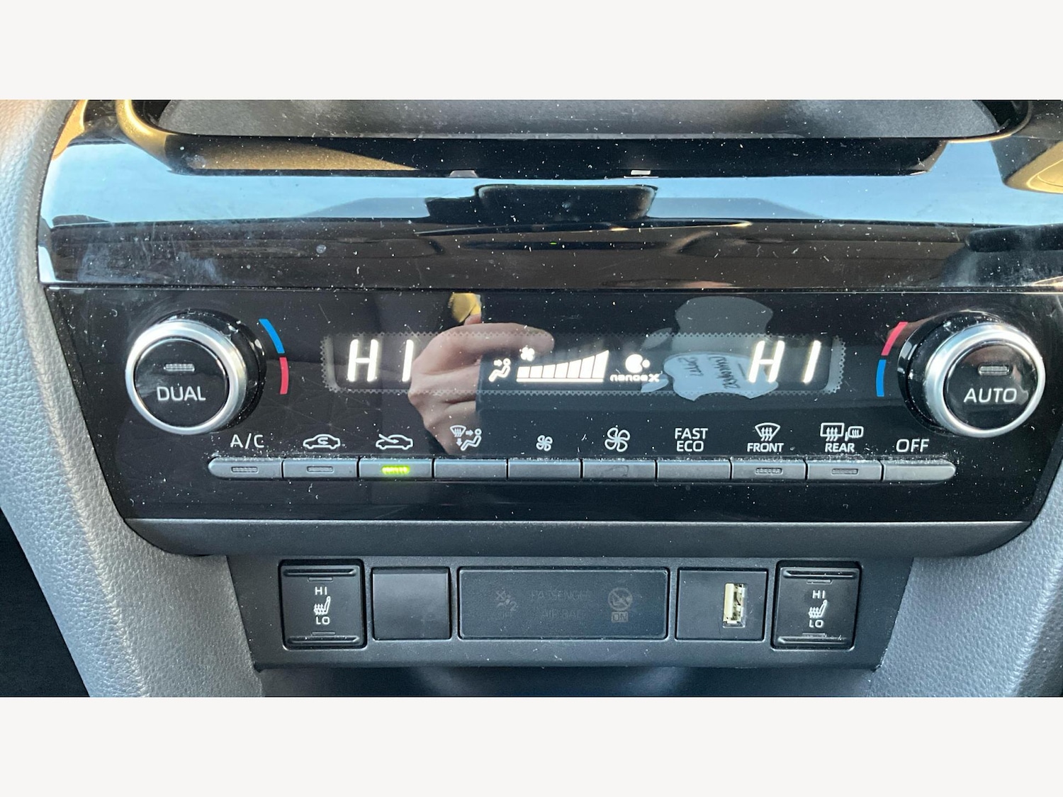 Used Toyota Yaris Cross 2024 for sale - 76432597: Photo 27