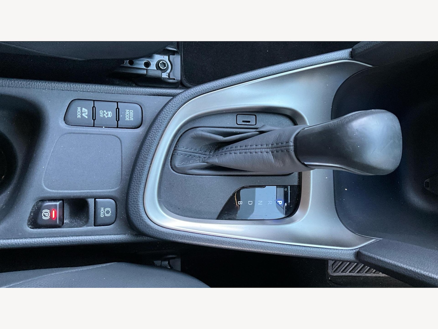 Used Toyota Yaris Cross 2024 for sale - 76432597: Photo 29