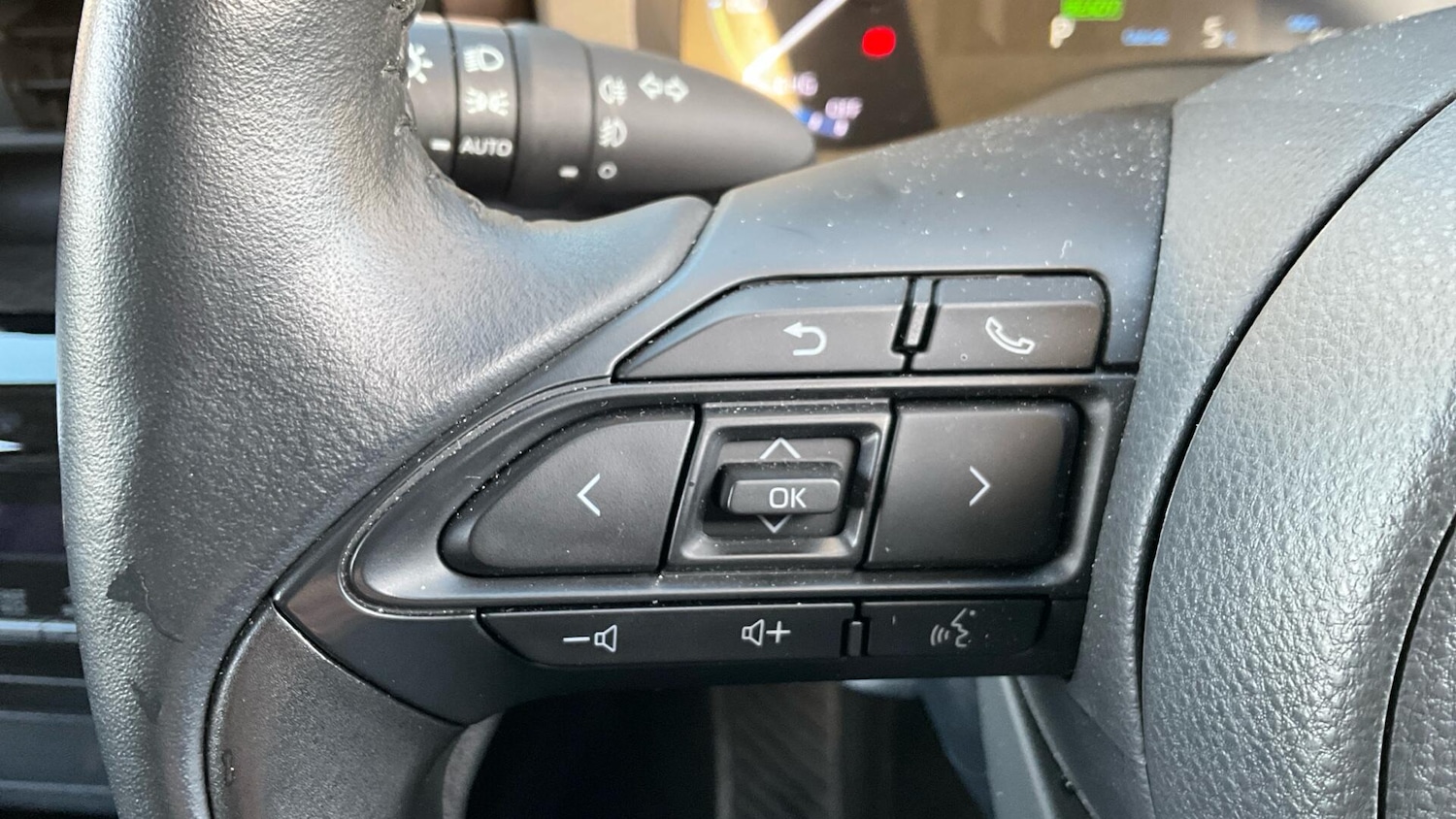 Used Toyota Yaris Cross 2024 for sale - 76432597: Photo 35