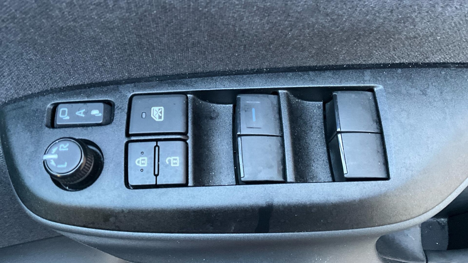 Used Toyota Yaris Cross 2024 for sale - 76432597: Photo 38