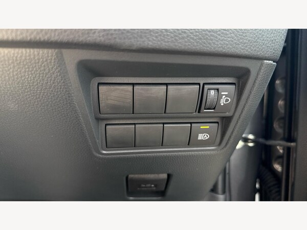 Used Toyota Yaris 2024 for sale - 75552472: Photo 33
