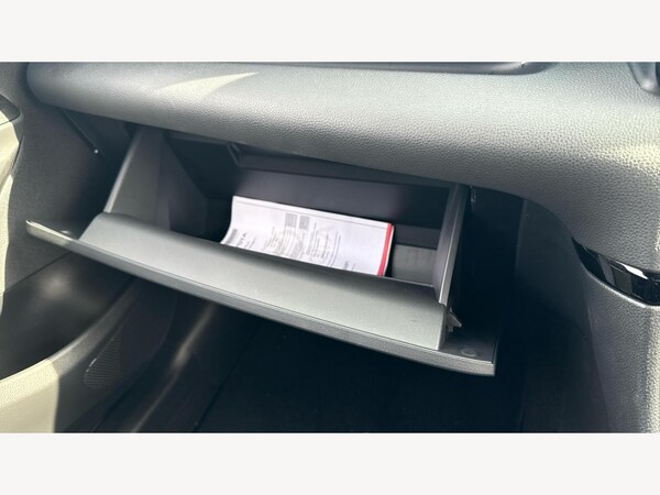 Used Toyota Yaris 2024 for sale - 75552472: Photo 41