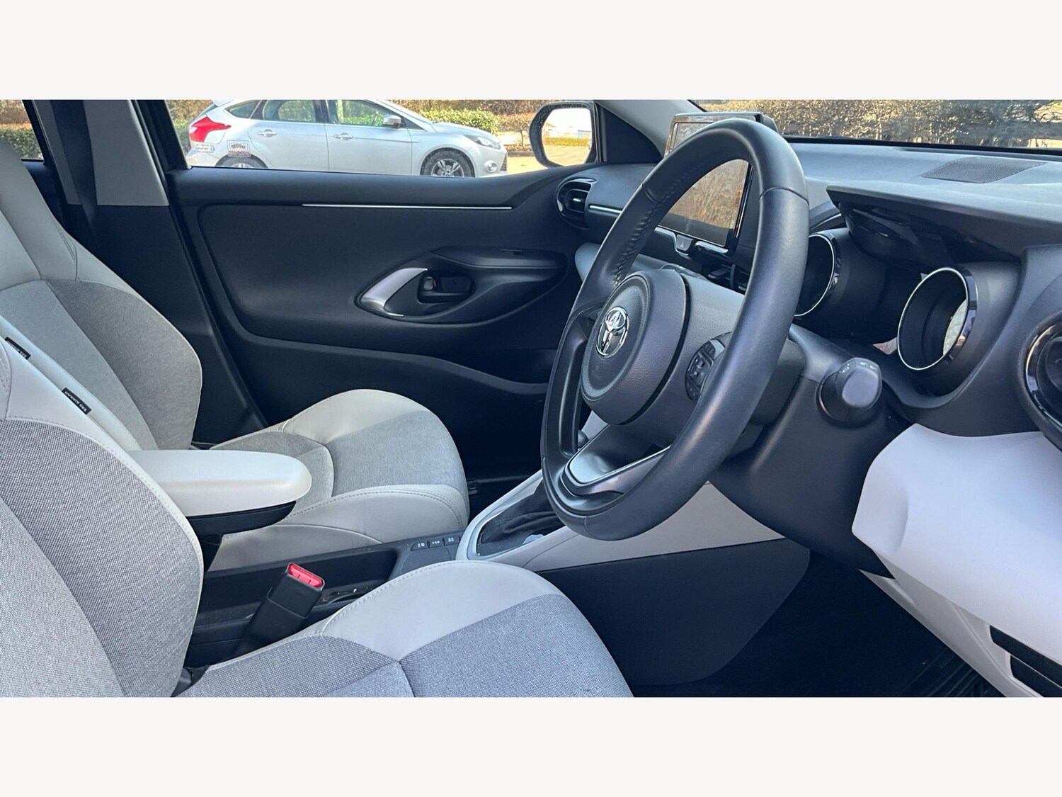 Used Toyota Yaris for sale - 77956995: Photo 13