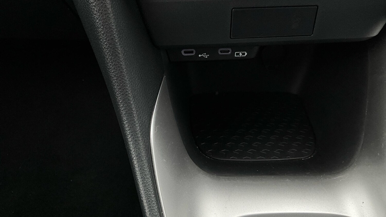 Used Toyota Yaris 2025 for sale - 77073954: Photo 41