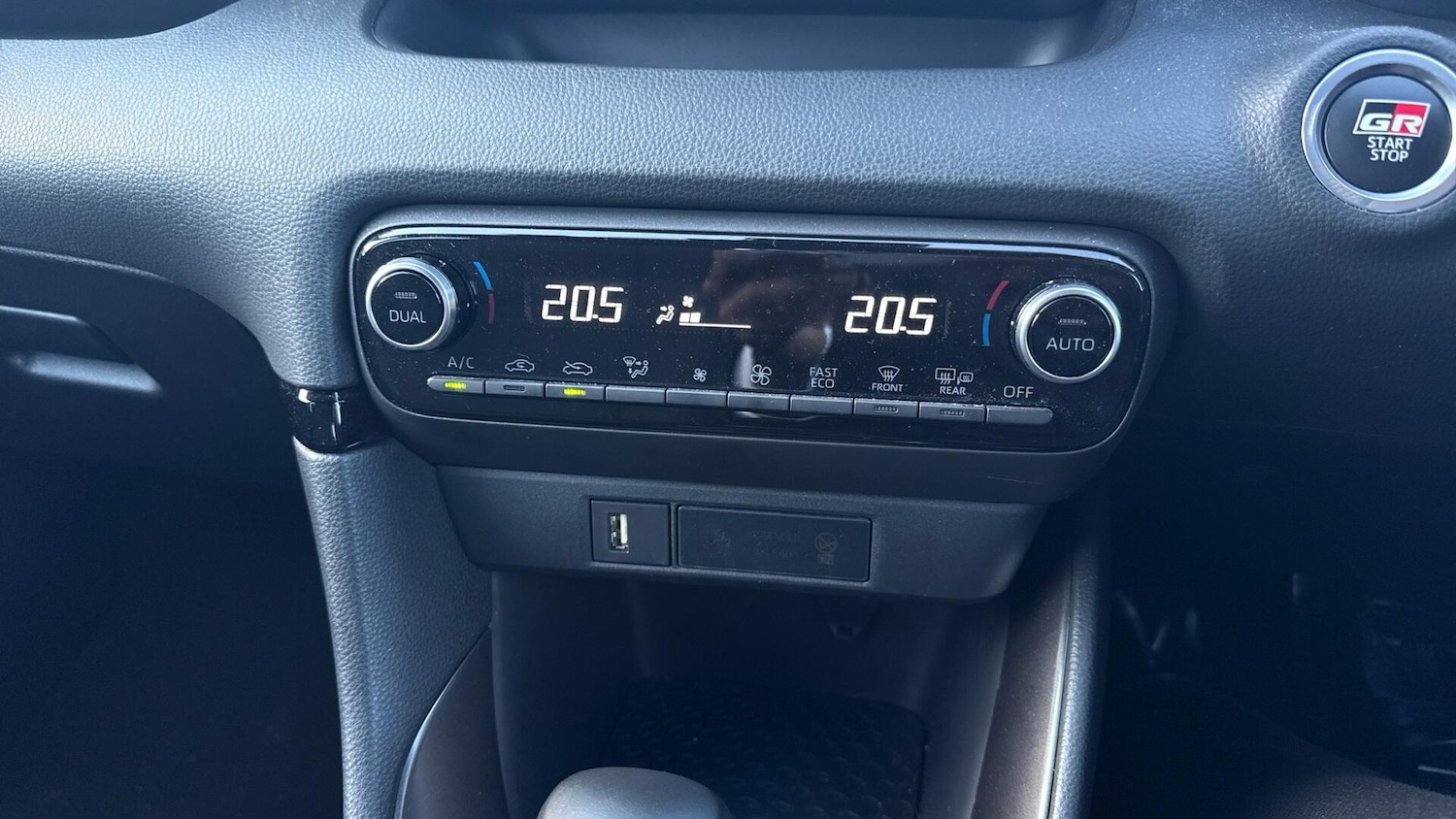 Used Toyota Yaris 2023 for sale - 77993394: Photo 36