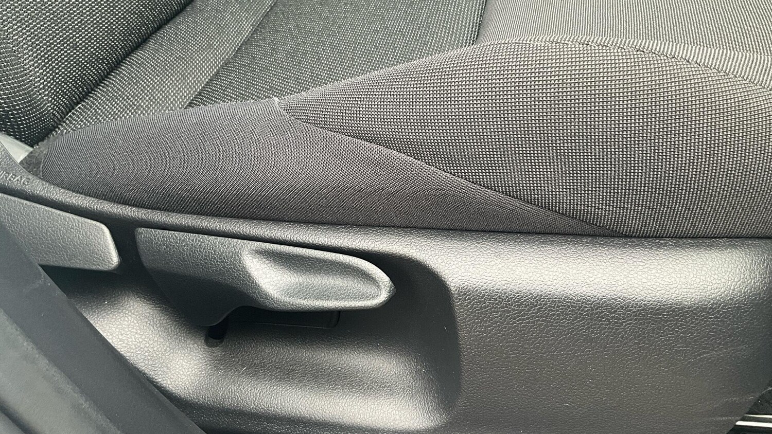 Used Toyota C-HR for sale - 77737086: Photo 39