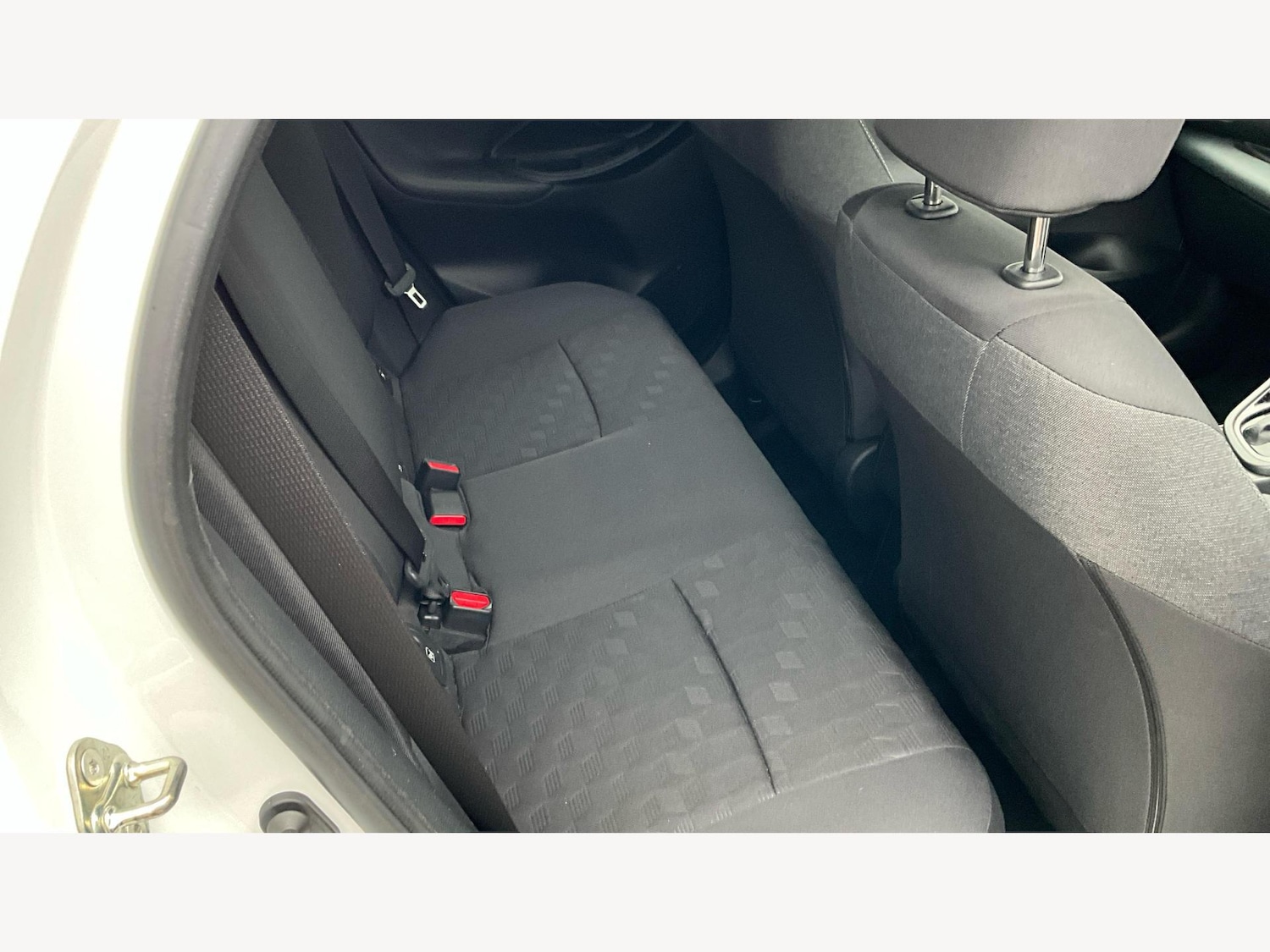 Used Toyota Yaris 2024 for sale - 77028948: Photo 14