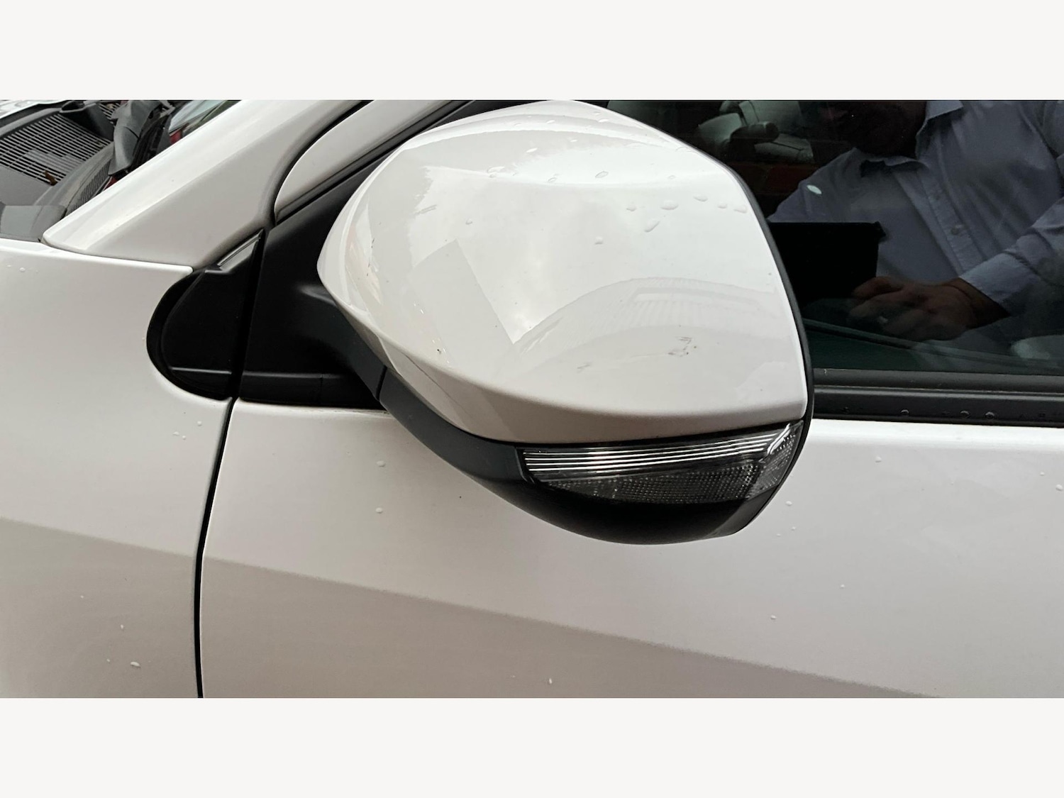 Used Toyota Yaris 2024 for sale - 77028948: Photo 25